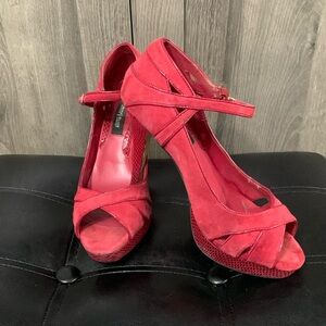 White House Black Market Red Suede & Faux Snake Skin Open Toe Shoe Size 6.5M